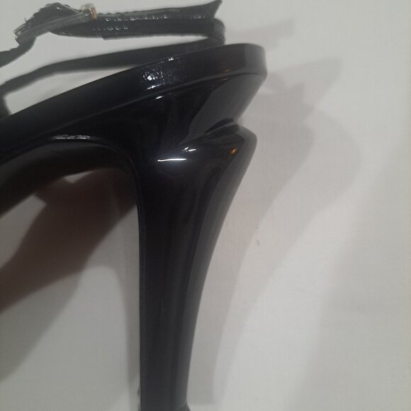 Classic Vintage Chanel Black &  open backed White Heel - Picture 12 of 13